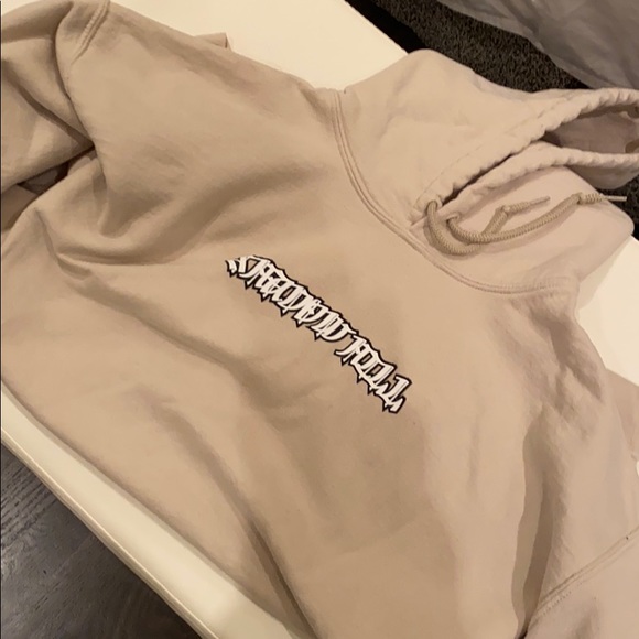 SHADOW HILL HOODIE - Picture 1 of 3